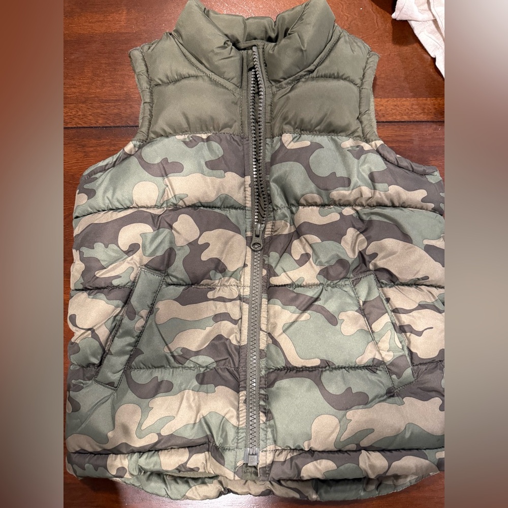 Old Navy Olive Green Puffer Vest
